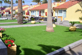 Гостиница Club Primavera Apartments  Ла Плайа Дэ Моган